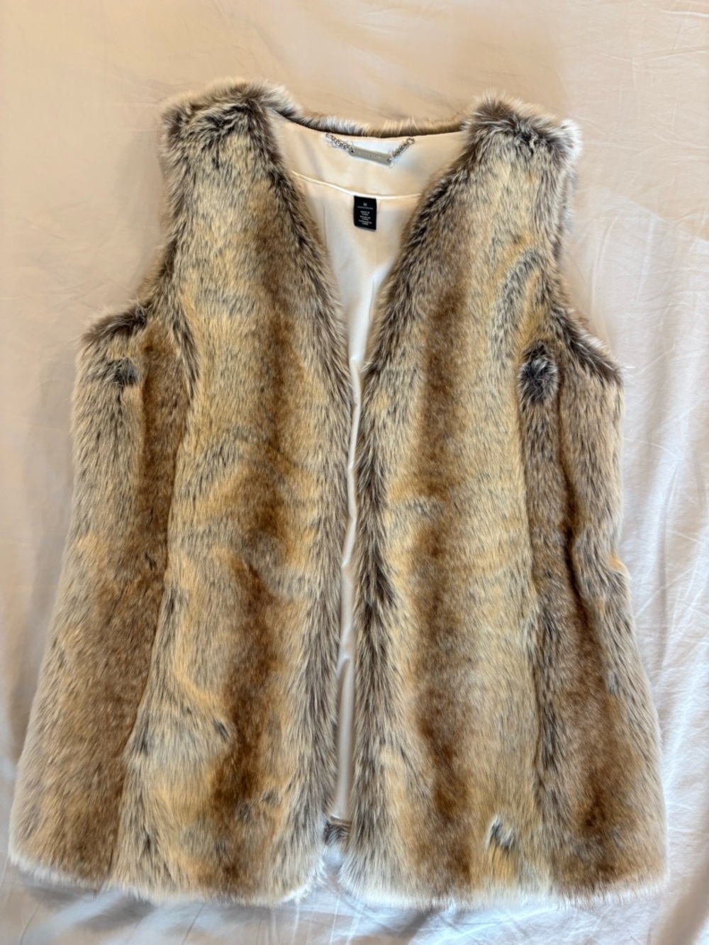 White House Black Market Faux Fur Vest - Beige NWOT Size M